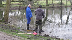 Teichreinigung "Quälingsteich" - Gladbeck putzt "2015"